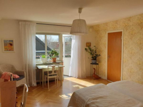 Egen ovanvåning i charmig villa nära havet, Ystad